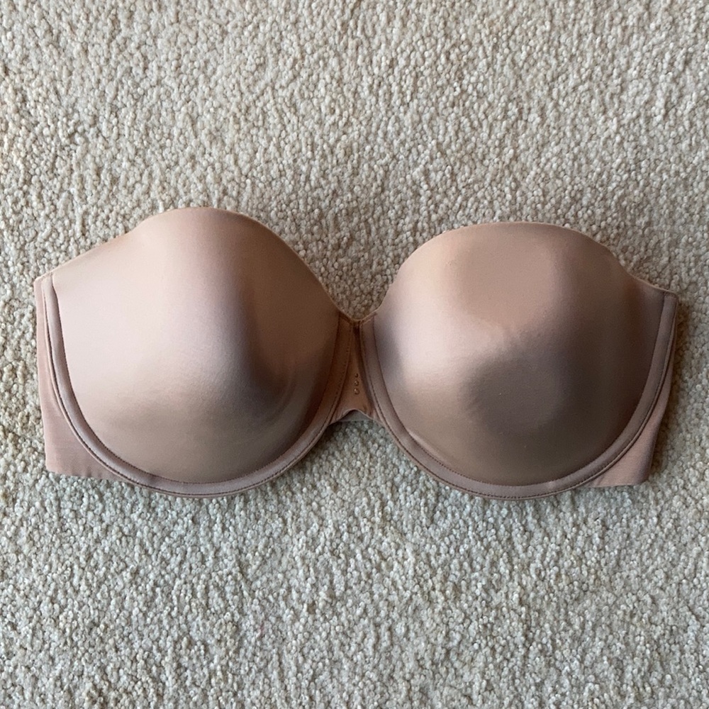 Victoria’s Secret Strapless 34DD Bra